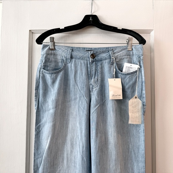 Anthropologie | Level 99 Light Wash Newport Wide-Leg Pants 28 - Picture 2 of 7